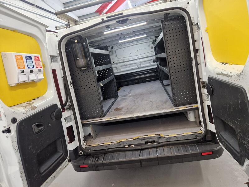 RENAULT TRAFIC