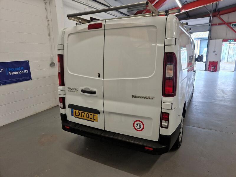 RENAULT TRAFIC